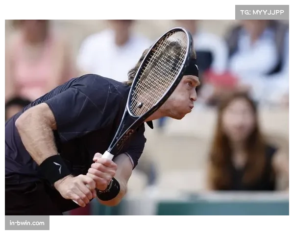 卢布列夫五度入围年终总决赛，经验老道支撑世界队男子单打